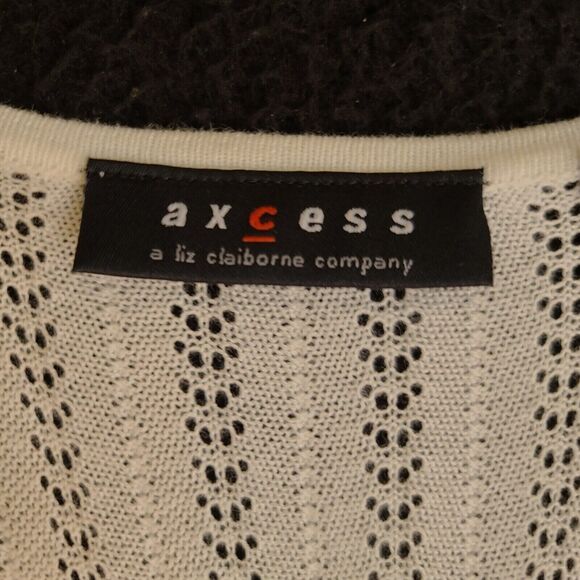 Axcess Womens Sweater Beige Size Small Cotton Blend Button Closure Short Sleeve - Picture 4 of 12